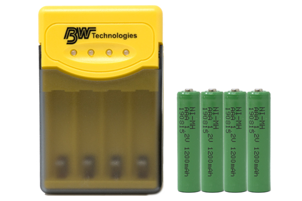Quest Q2 Smart Charger + 4 AAA NiMH Batteries (1200 mAh)