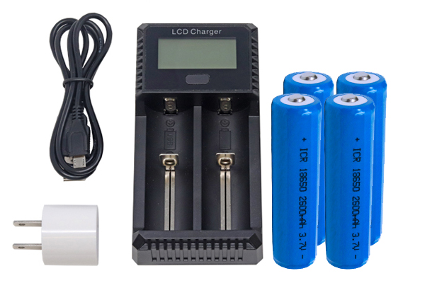 2-Slot Fast Battery Charger + 4 x 18650 3.6 Volt 2600 mAh Li-Ion Battery