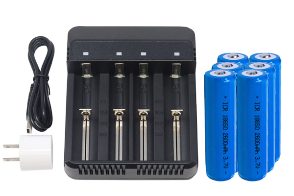 4-Slot Li-ion Battery Charger + 6 x 18650 3.6 Volt 2600 mAh Li-Ion Batteries