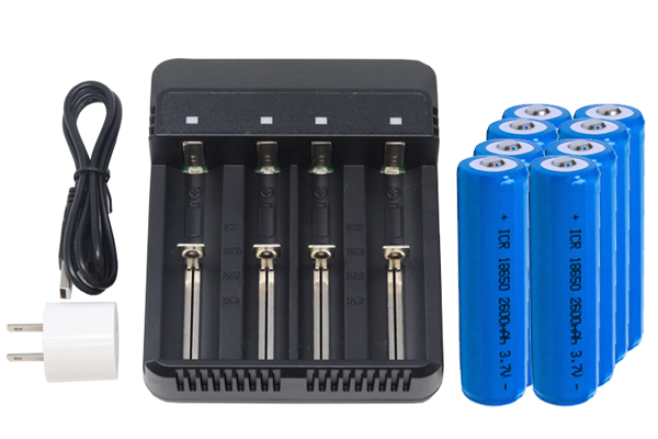 4-Slot Li-ion Battery Charger + 8 x 18650 3.6 Volt 2600 mAh Li-Ion Batteries