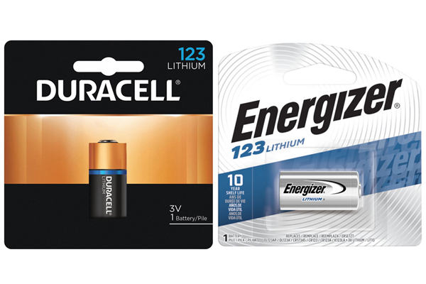 1 x Duracell + 1 x Energizer DL123A / Cr123A 3 Volt Lithium Batteries (On a Card)