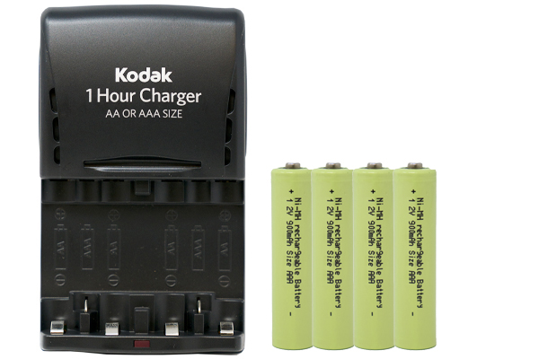 Kodak AA / AAA Smart Charger + 4 AAA NiMH Batteries (900 mAh)	